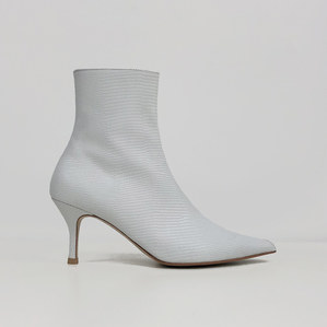 pointed-toe ankle boots (lizard white)